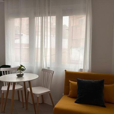 Cozy Studio In Tetuan - En 1/8 Madrid Exterior photo