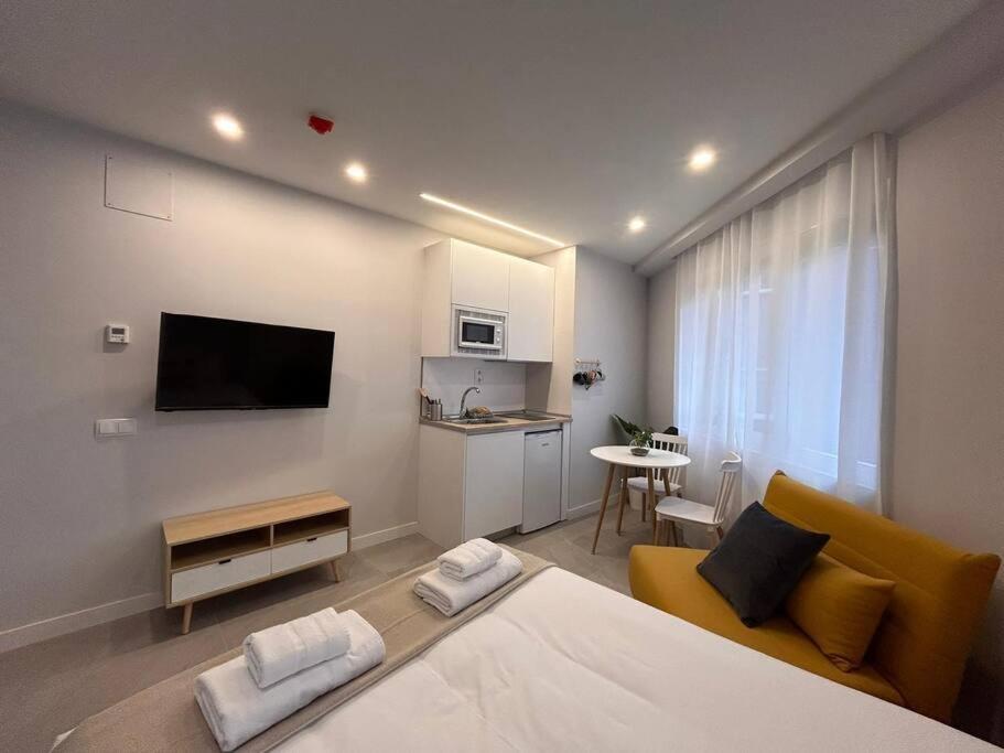 Cozy Studio In Tetuan - En 1/8 Madrid Exterior photo